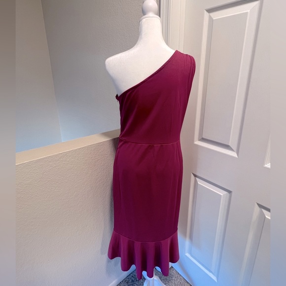 NWOT! Women One Shoulder Sleeveless Bodycon Side Split Ruffle Hem Midi Dress - Picture 3 of 3